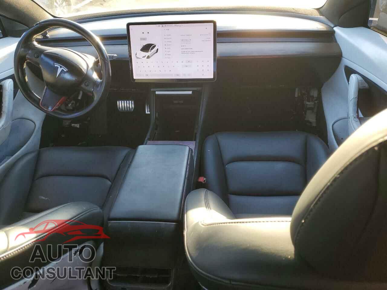 TESLA MODEL 3 2019 - 5YJ3E1EB3KF211762