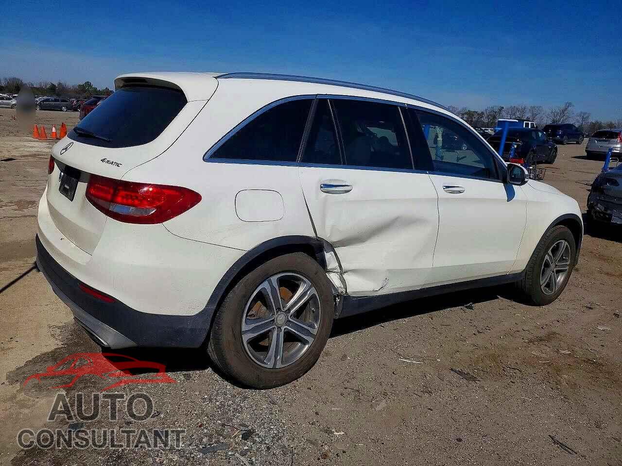 MERCEDES-BENZ GLC-CLASS 2016 - WDC0G4KB6GF052249