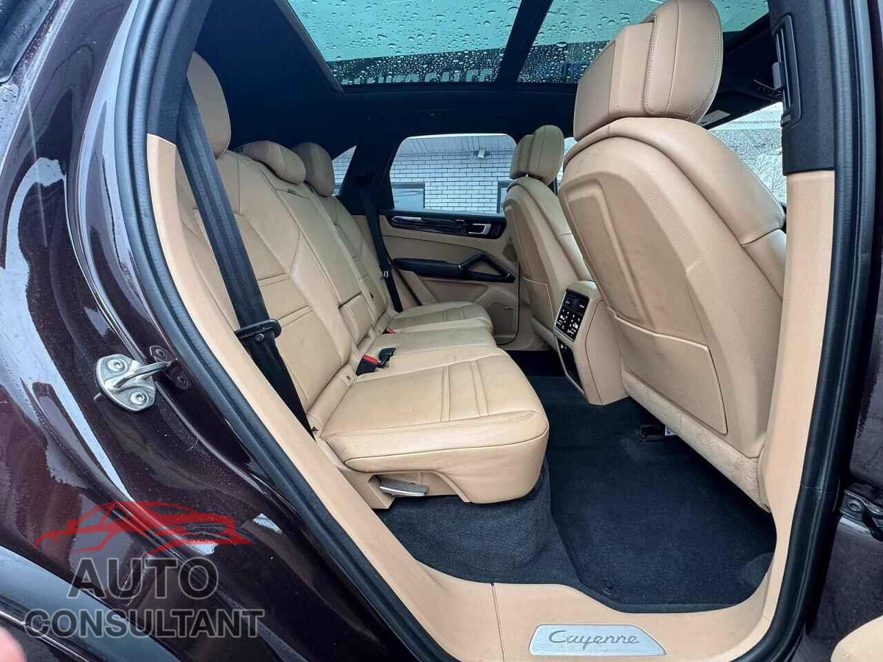 PORSCHE CAYENNE 2021 - WP1AA2AY2MDA03187