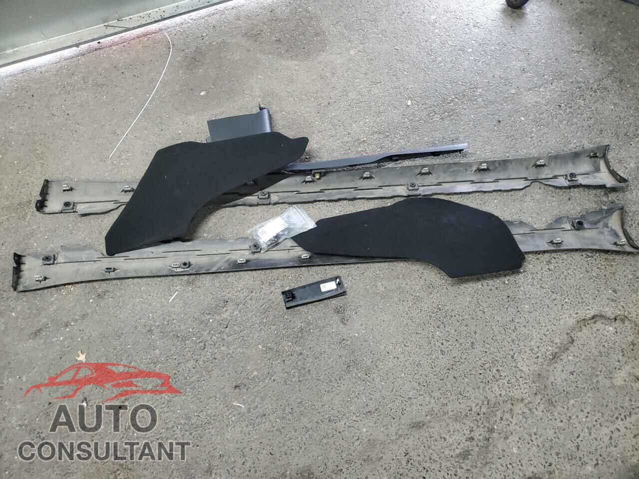 TESLA MODEL 3 2023 - 5YJ3E1EA0PF437904