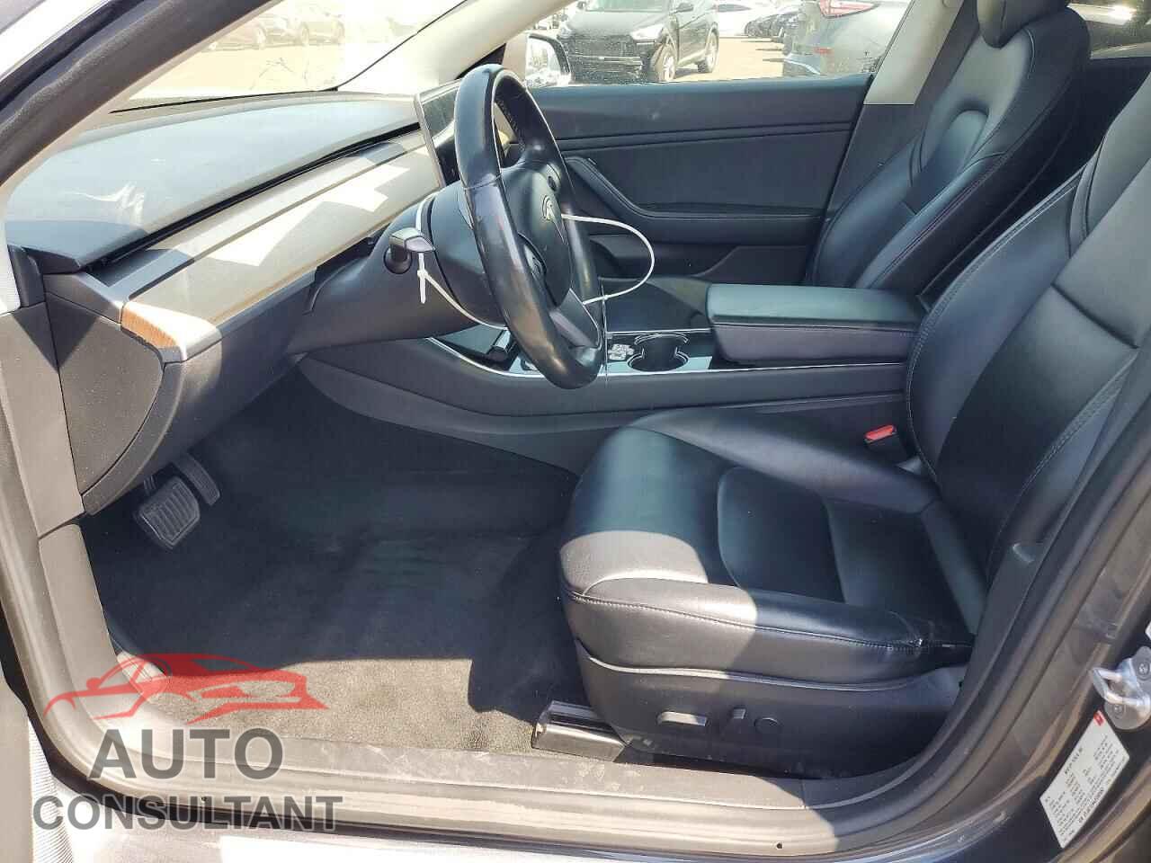 TESLA MODEL 3 2018 - 5YJ3E1EA4JF038663