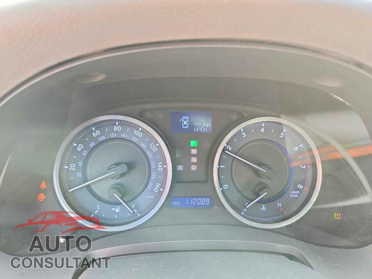 LEXUS IS 2012 - JTHCF5C20C5052837