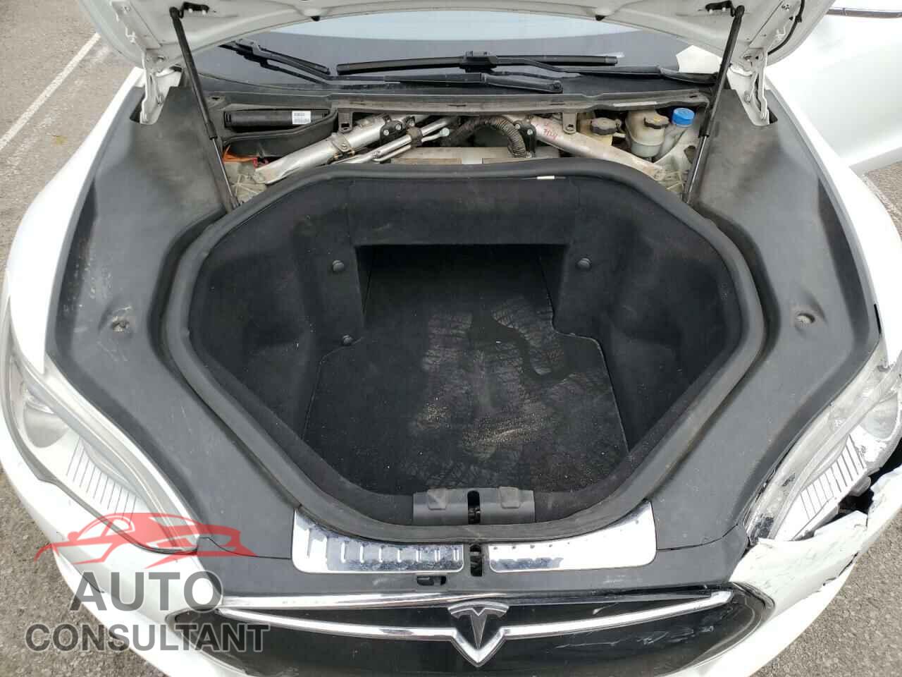 TESLA MODEL S 2013 - 5YJSA1DP8DFP16316