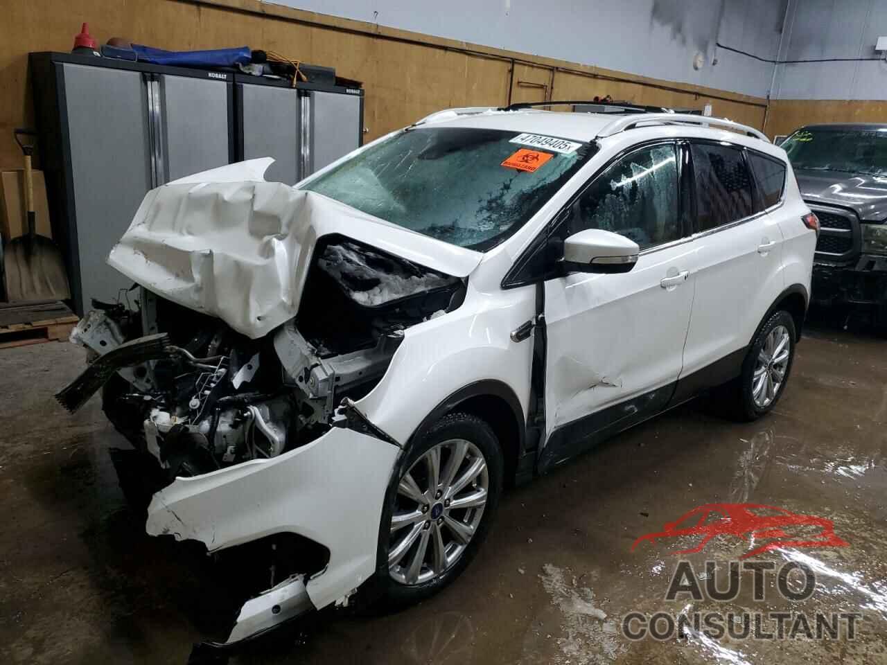 FORD ESCAPE 2017 - 1FMCU9J98HUE06952