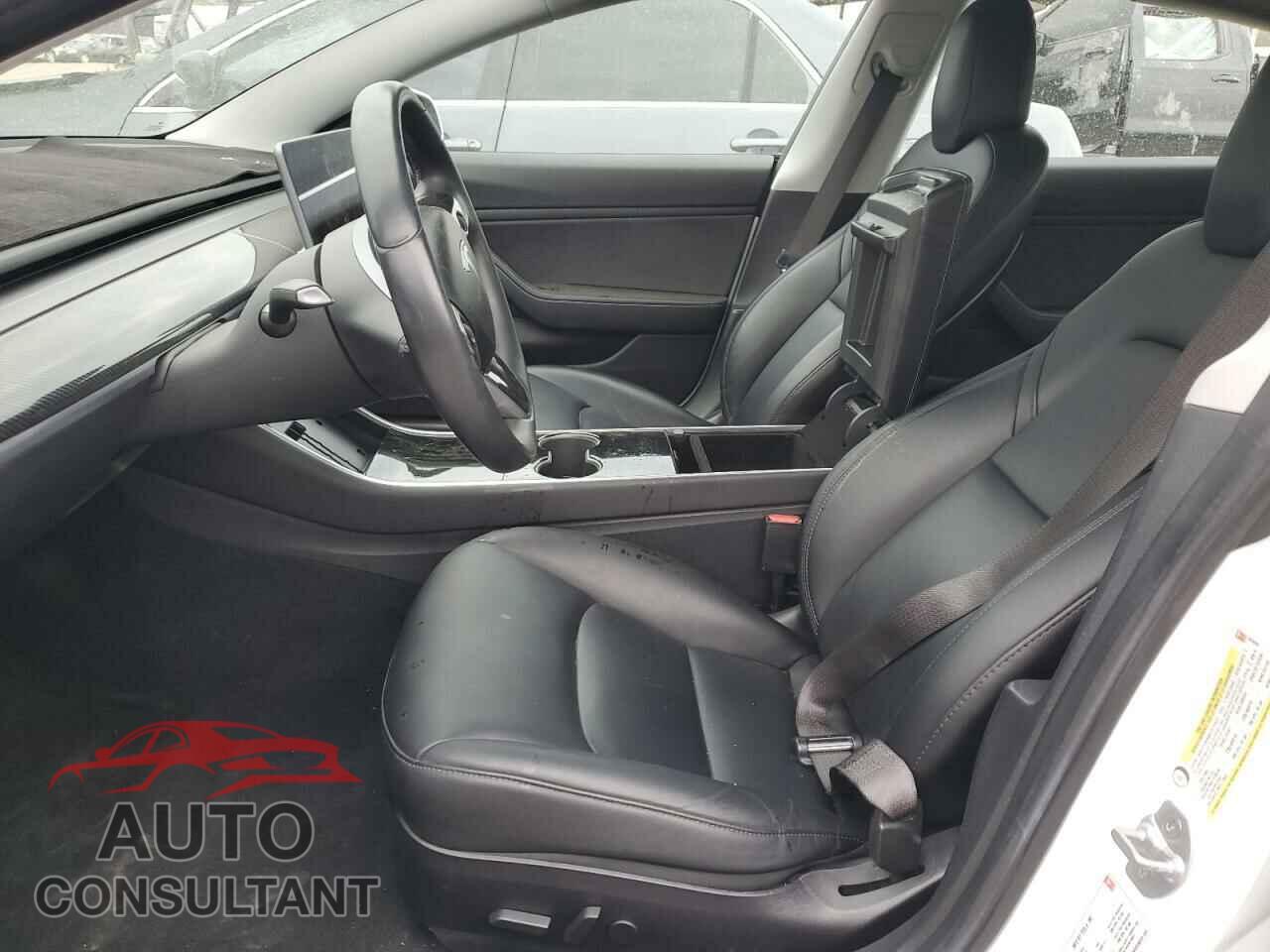 TESLA MODEL 3 2018 - 5YJ3E1EBXJF093899
