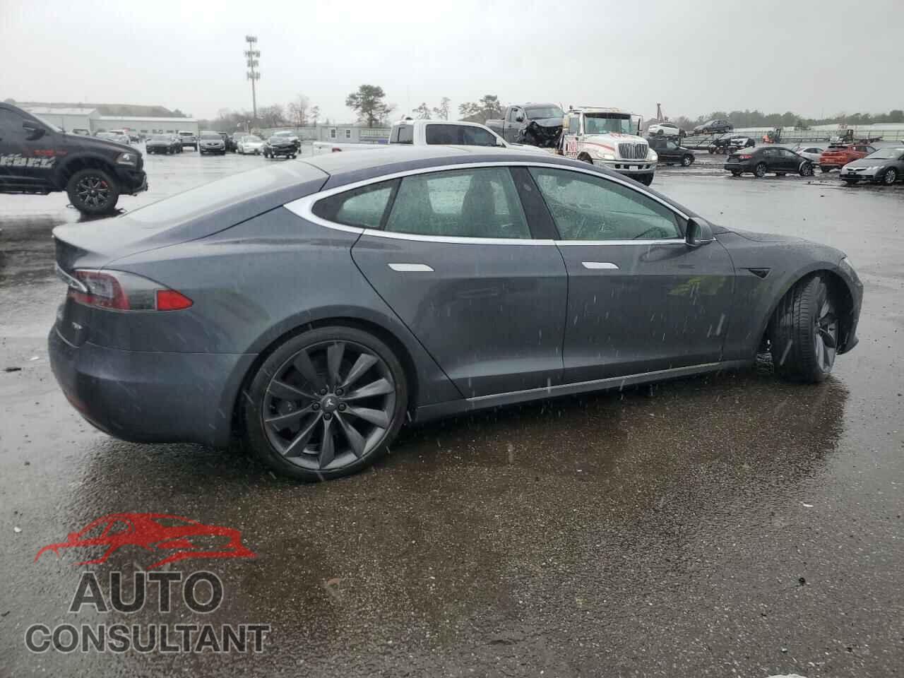 TESLA MODEL S 2017 - 5YJSA1E27HF202904