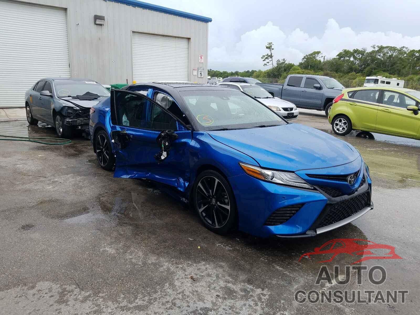 TOYOTA CAMRY 2018 - 4T1BZ1HK2JU021450
