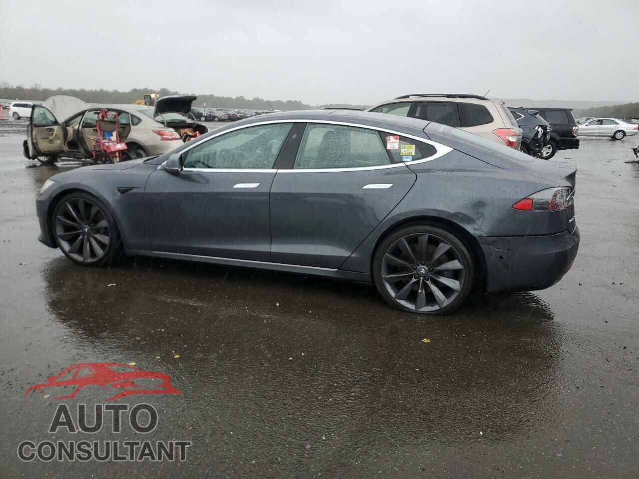 TESLA MODEL S 2017 - 5YJSA1E27HF202904