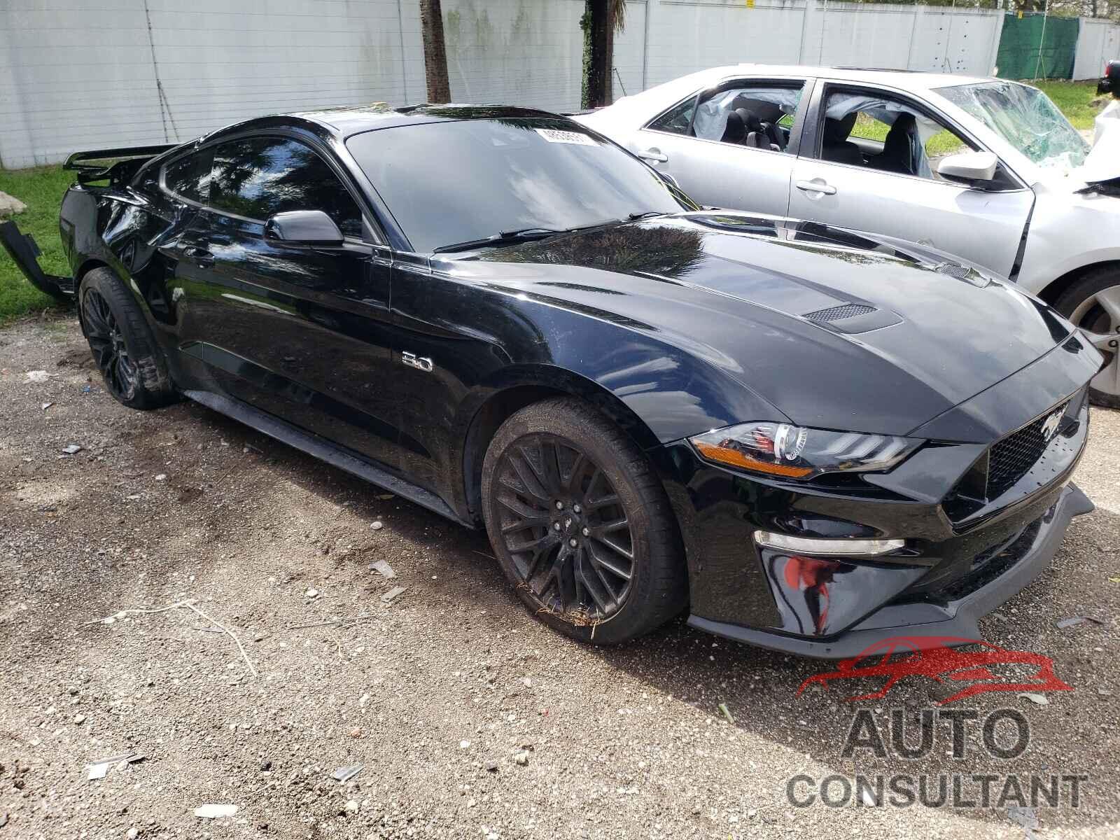 FORD MUSTANG 2018 - 1FA6P8CF3J5176118