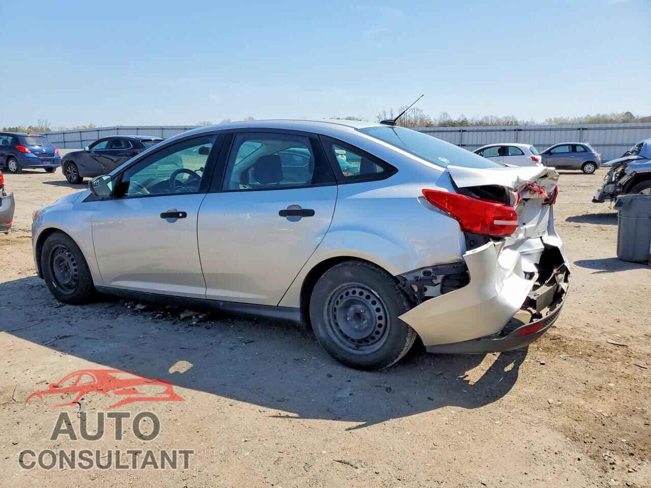 FORD FOCUS 2015 - 1FADP3E24FL366288