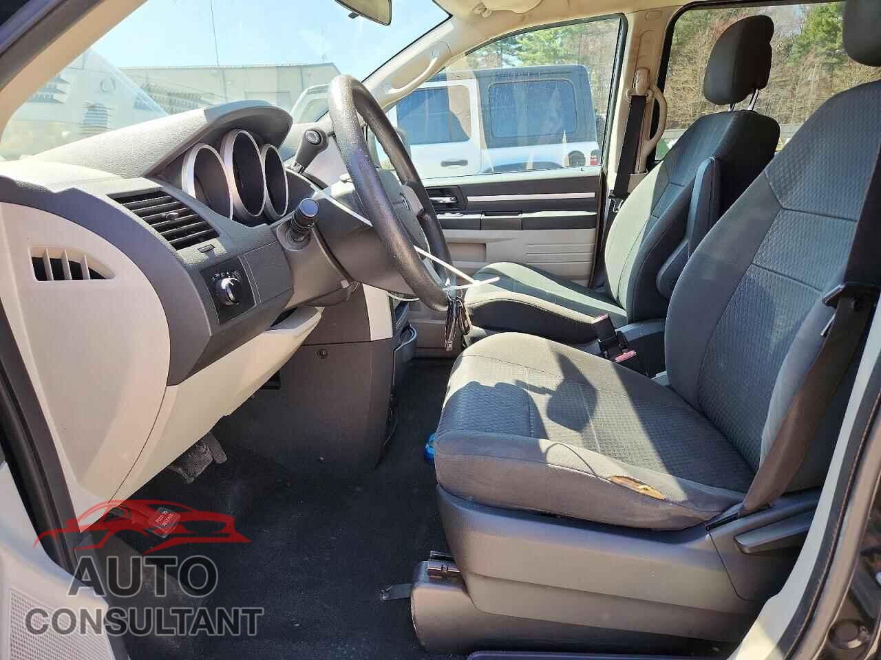 DODGE CARAVAN 2010 - 2D4RN4DE9AR499526