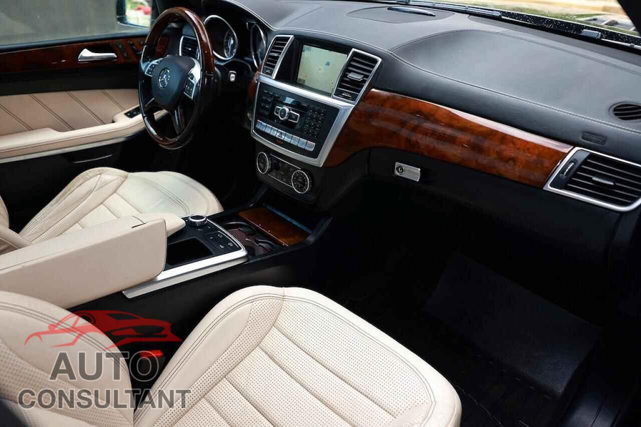 MERCEDES-BENZ GL-CLASS 2015 - 4JGDF7EE2FA488542