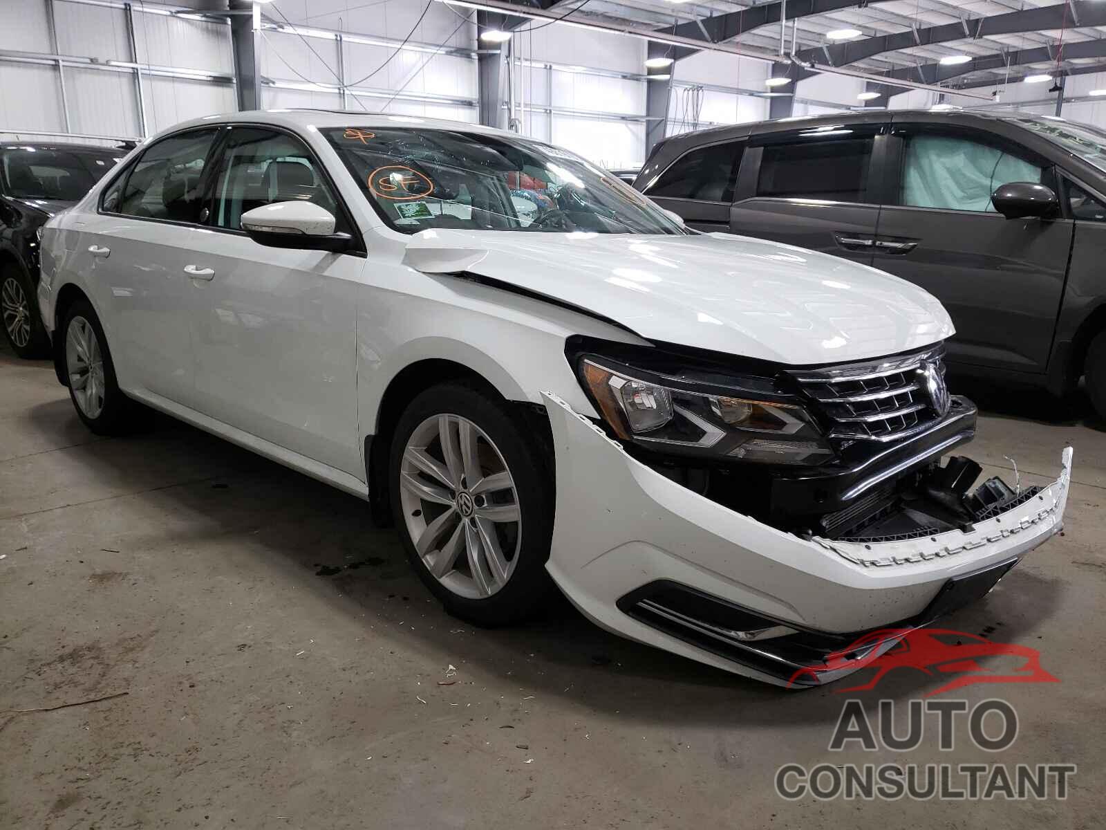 VOLKSWAGEN PASSAT 2019 - 1VWLA7A31KC001300