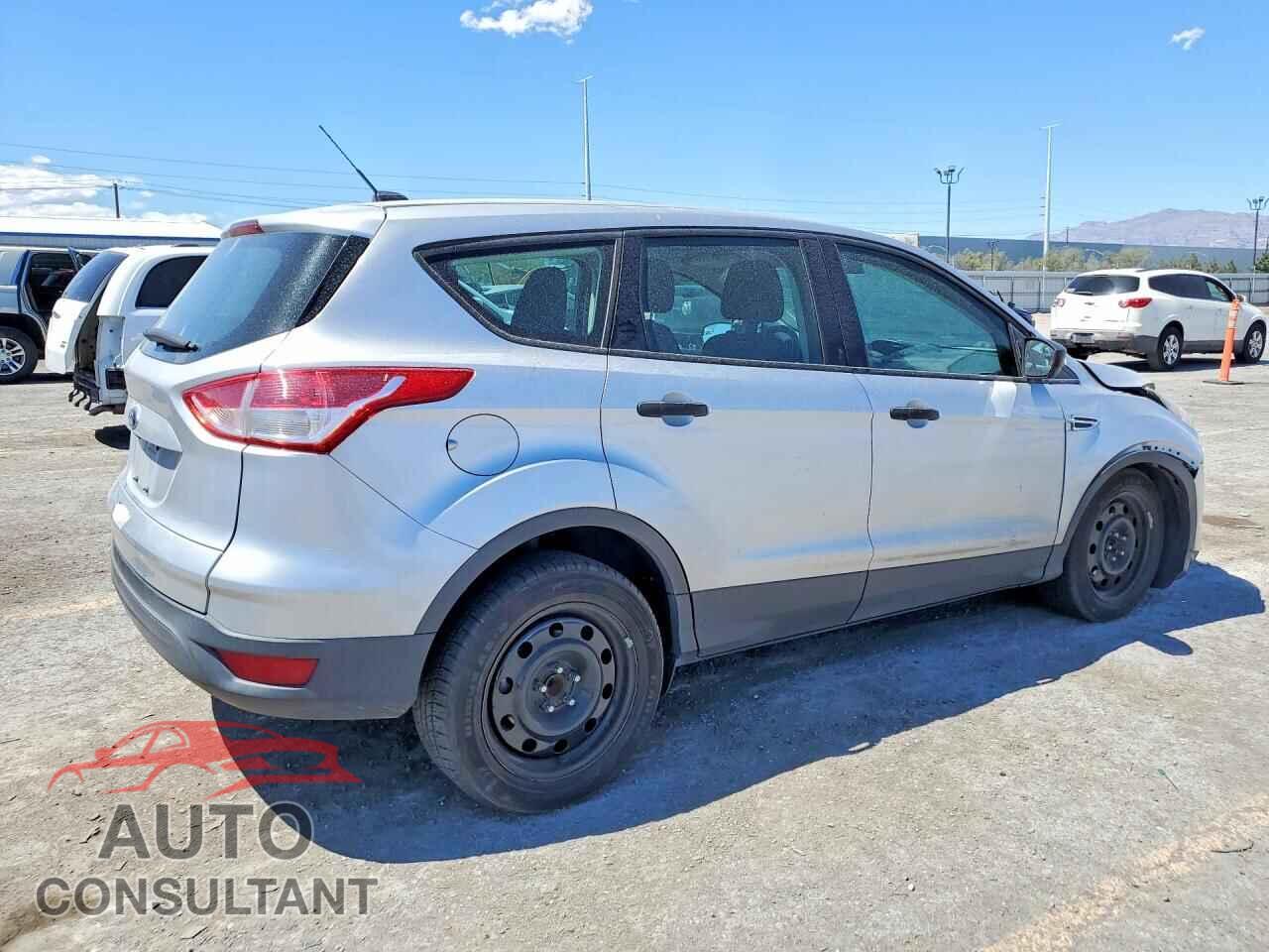 FORD ESCAPE 2015 - 1FMCU0F71FUC26406