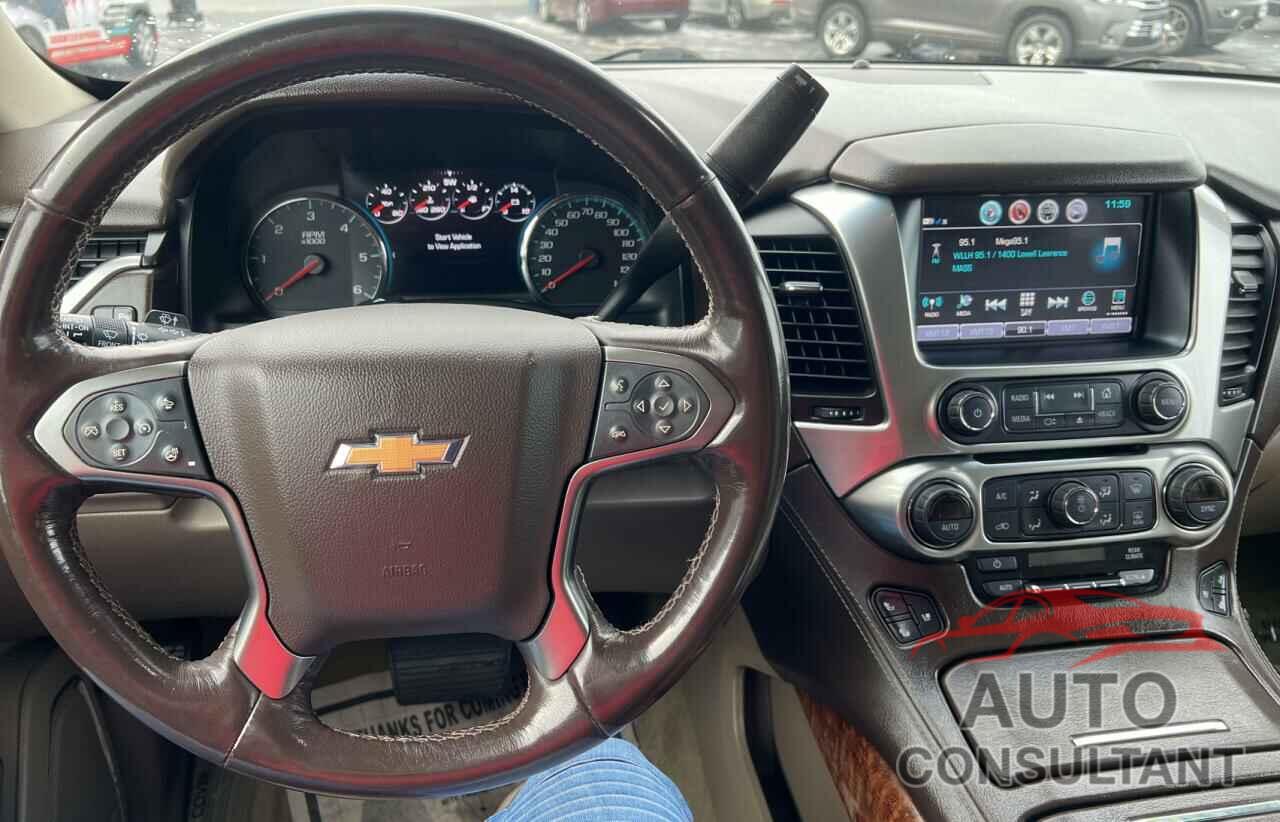 CHEVROLET SUBURBAN 2019 - 1GNSKJKC7KR105849