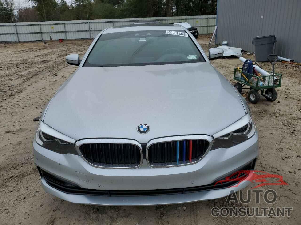 BMW 5 SERIES 2019 - WBAJA5C52KG901142