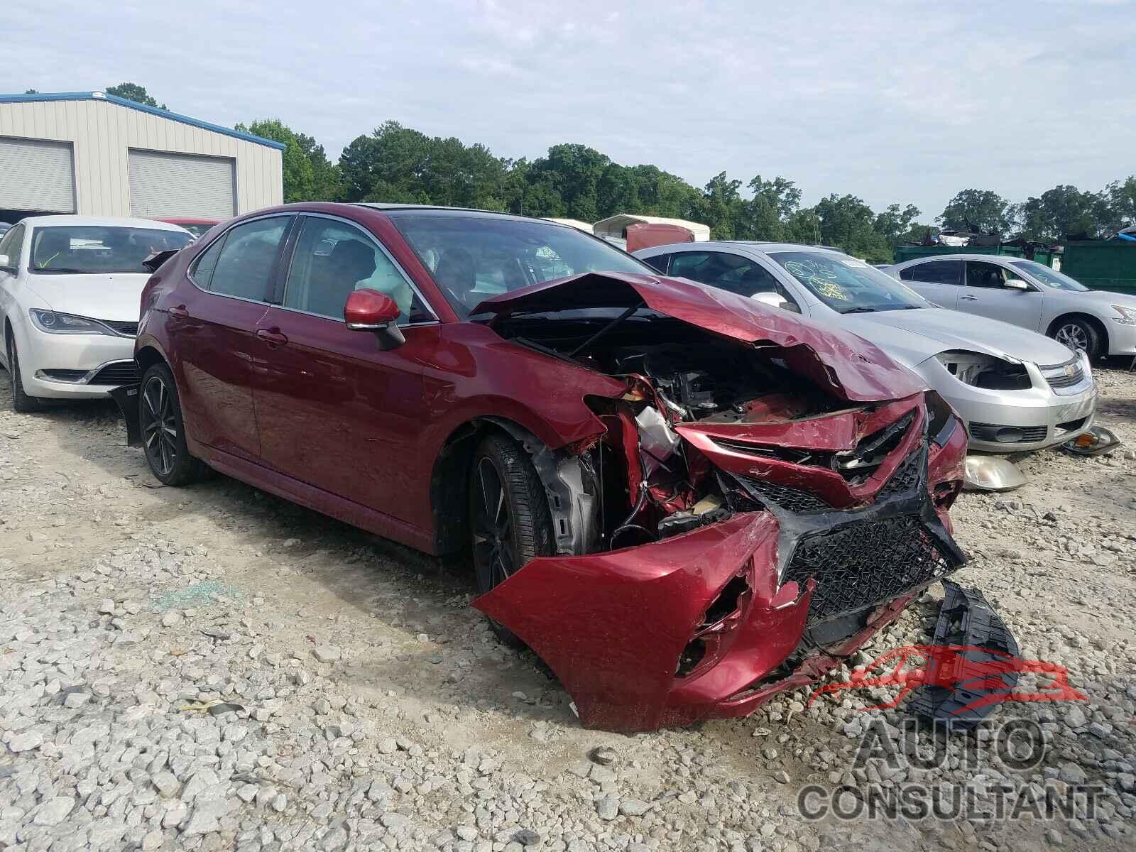 TOYOTA CAMRY 2018 - 4T1B61HK6JU612129