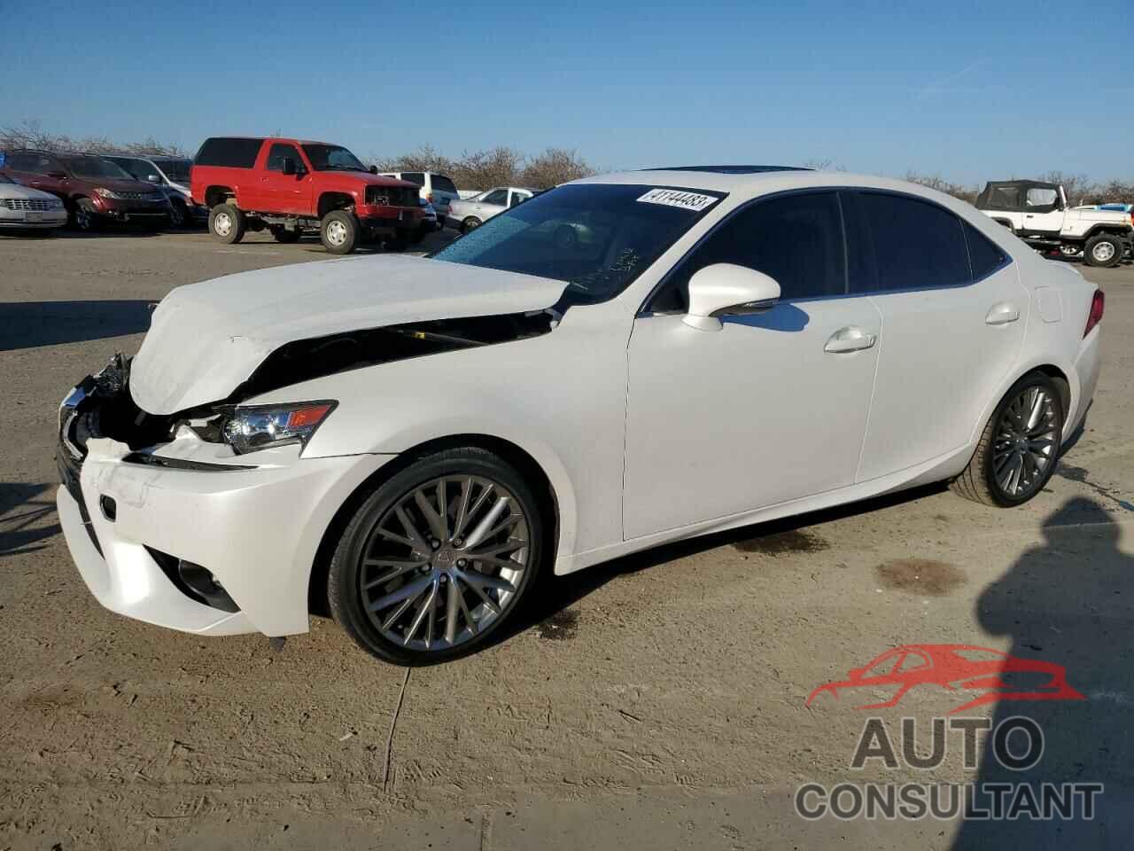 LEXUS IS 2016 - JTHBA1D24G5004233