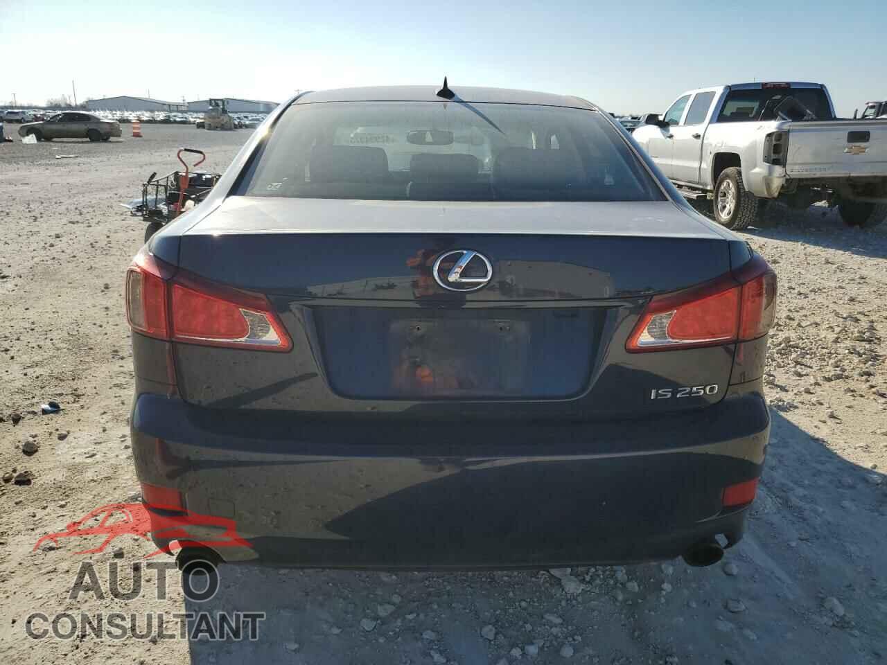LEXUS IS 2011 - JTHBF5C2XB5134374
