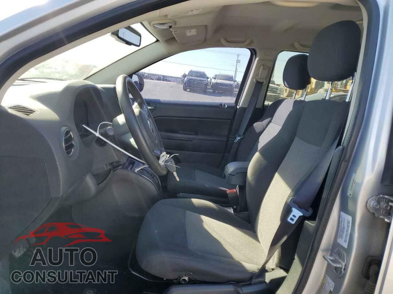 JEEP COMPASS 2012 - 1C4NJCBA0CD678352