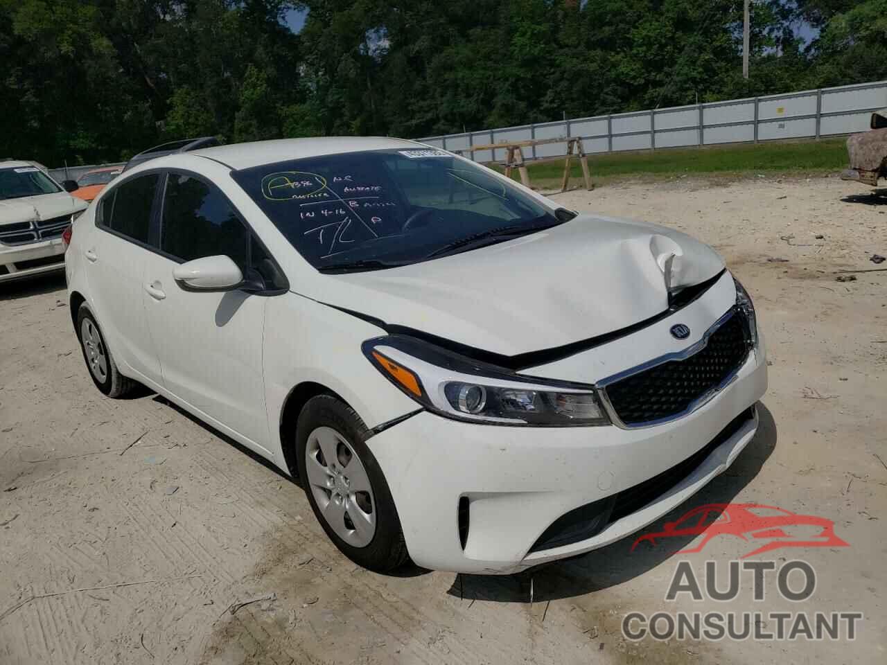 KIA FORTE 2018 - 3KPFK4A76JE284816