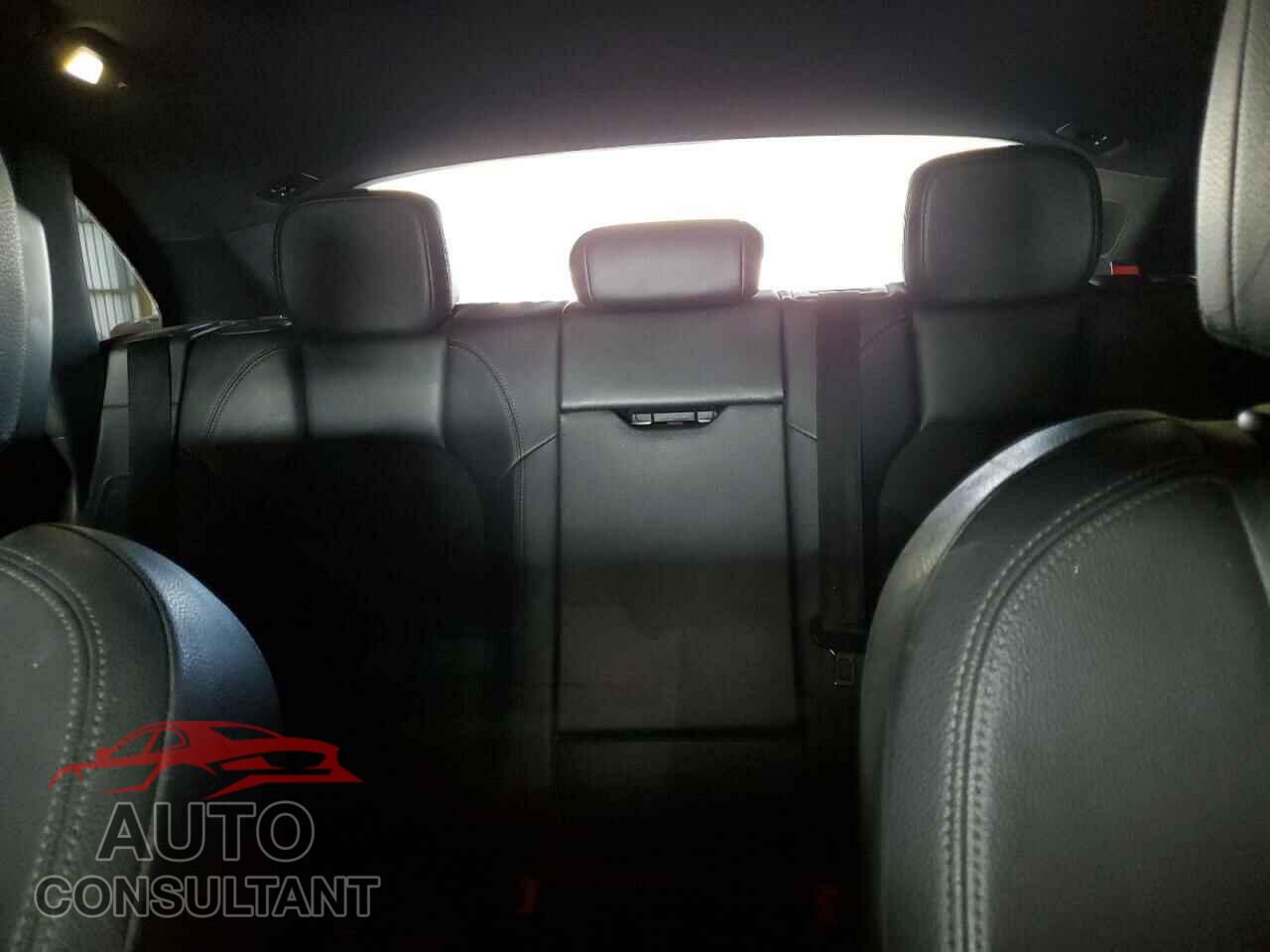 PORSCHE MACAN 2017 - WP1AA2A57HLB03111