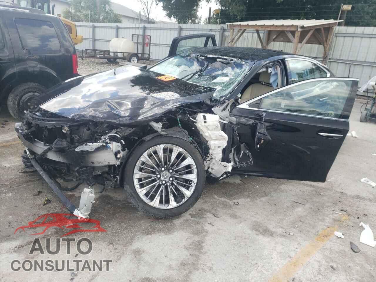 LEXUS LS500 2018 - JTHC51FF3J5004143