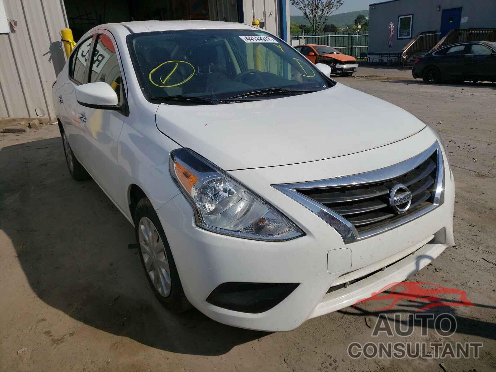 NISSAN VERSA 2019 - 3N1CN7AP7KL863938