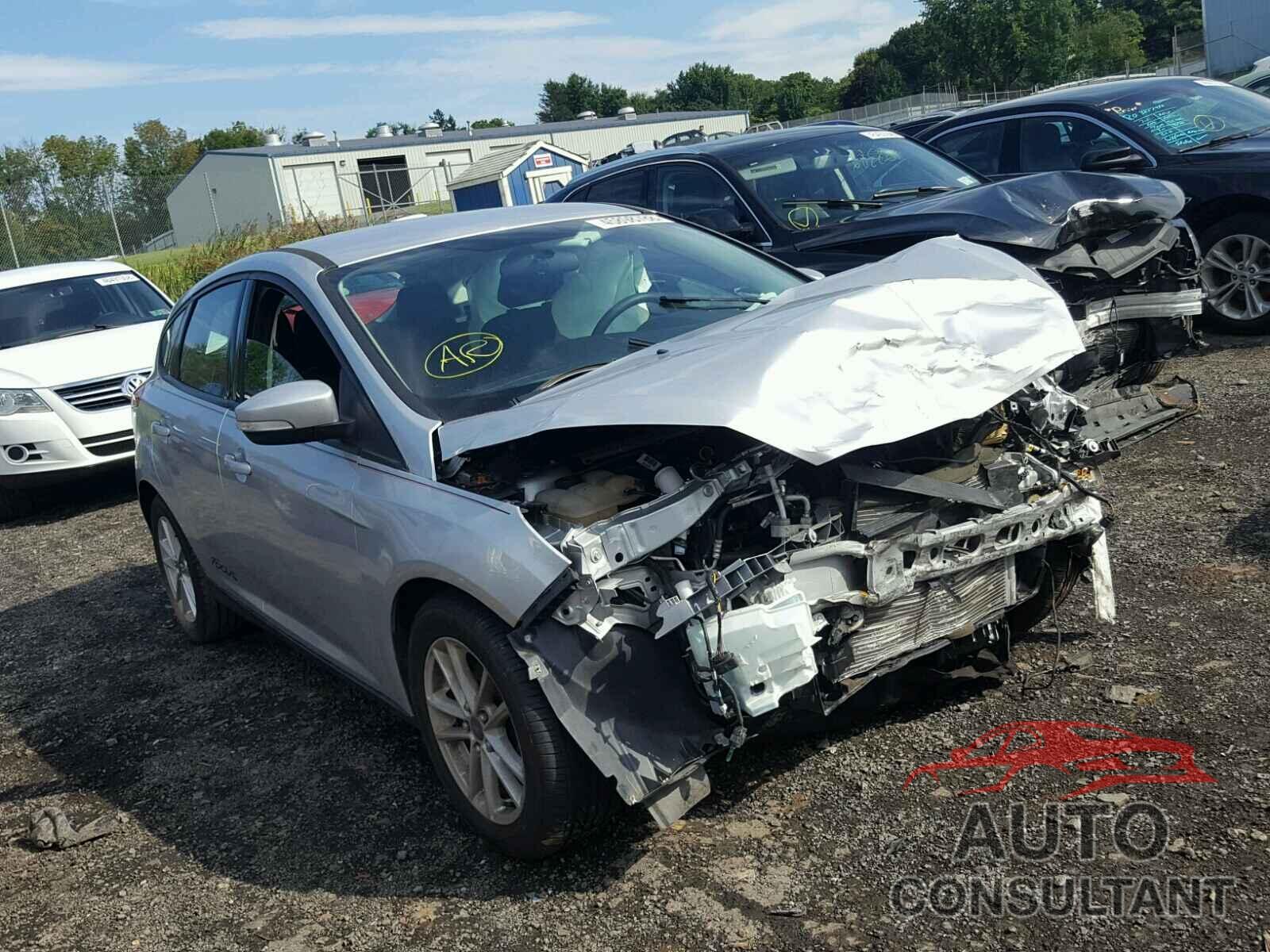 FORD FOCUS 2015 - 1FADP3K21FL203232