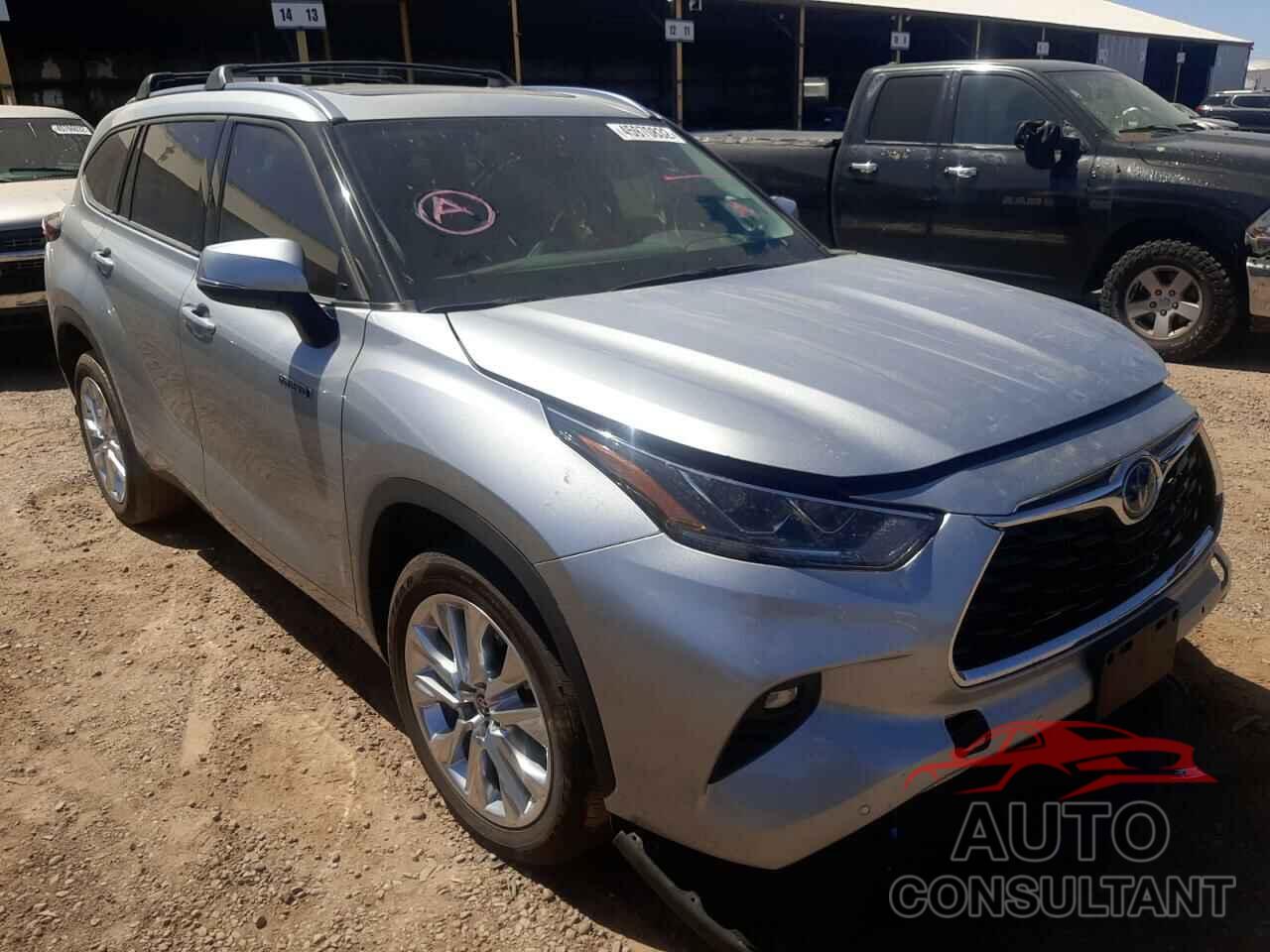 TOYOTA HIGHLANDER 2021 - 5TDYARAH3MS005527