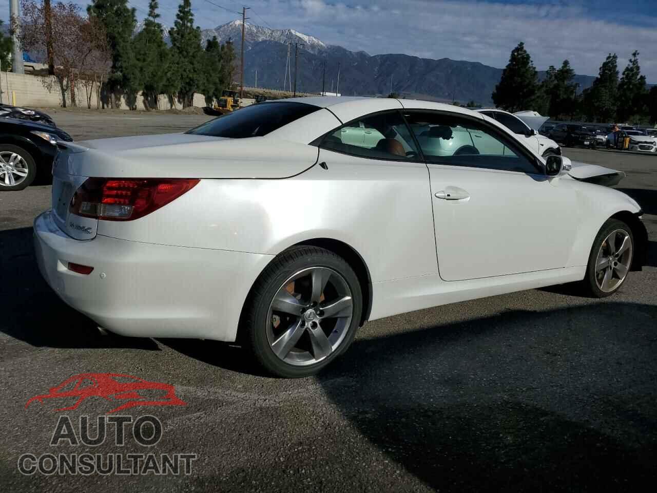 LEXUS IS 2011 - JTHFE2C24B2506909