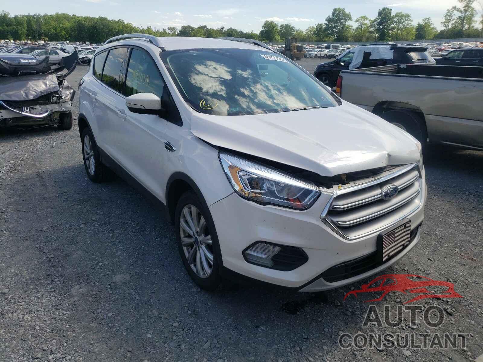 FORD ESCAPE 2017 - 1FMCU9JD9HUD50329