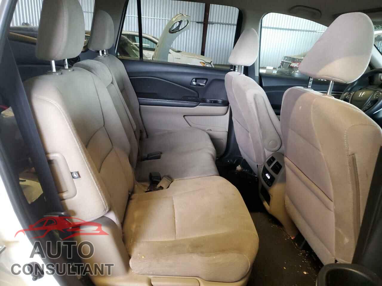 HONDA PILOT 2017 - 5FNYF5H39HB033296