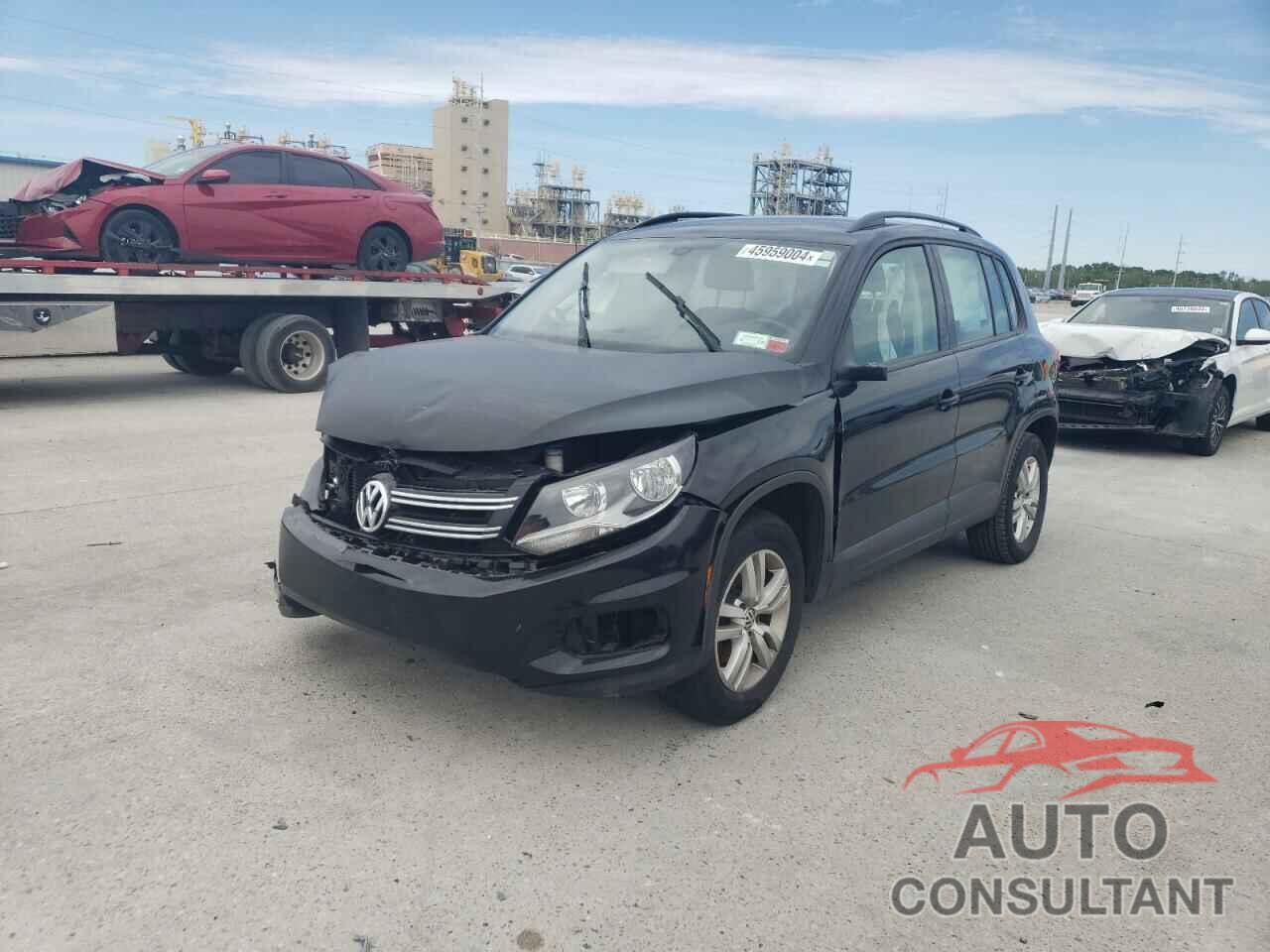 VOLKSWAGEN TIGUAN 2017 - WVGBV7AX5HW511979