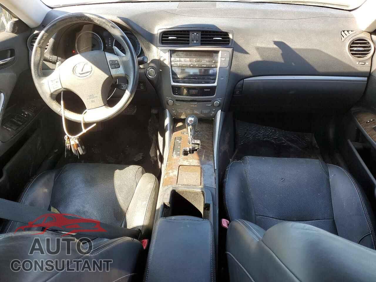 LEXUS IS 2011 - JTHBF5C25B5134279