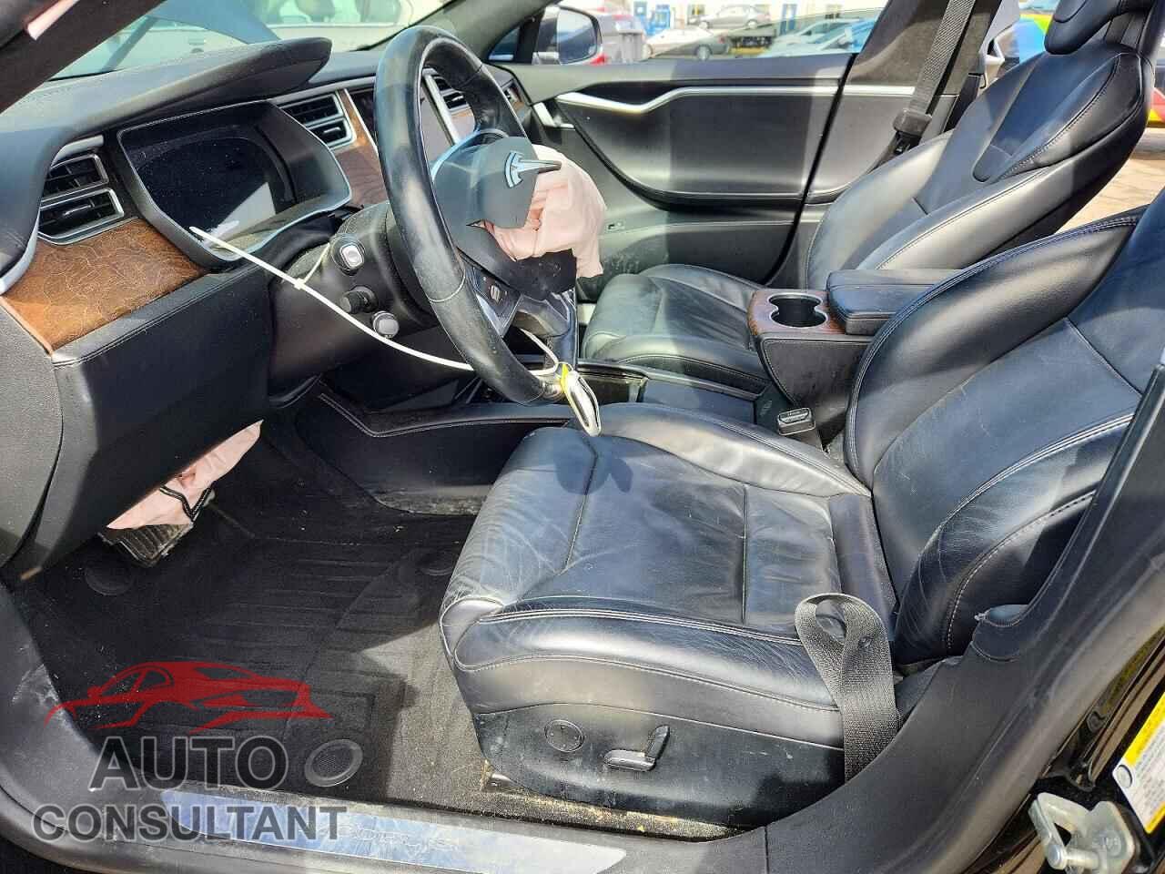 TESLA MODEL S 2017 - 5YJSA1E2XHF190831