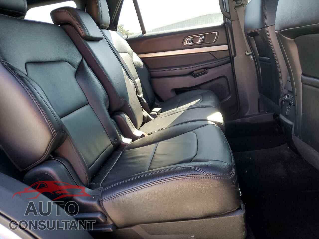 FORD EXPLORER 2018 - 1FM5K7D85JGB85725