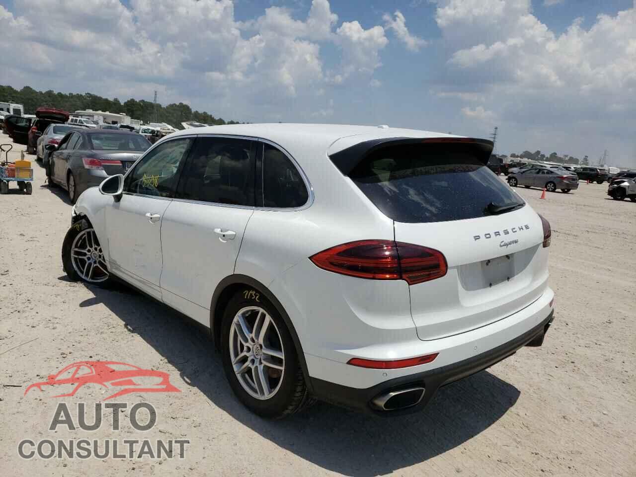 PORSCHE CAYENNE 2016 - WP1AA2A21GKA12622