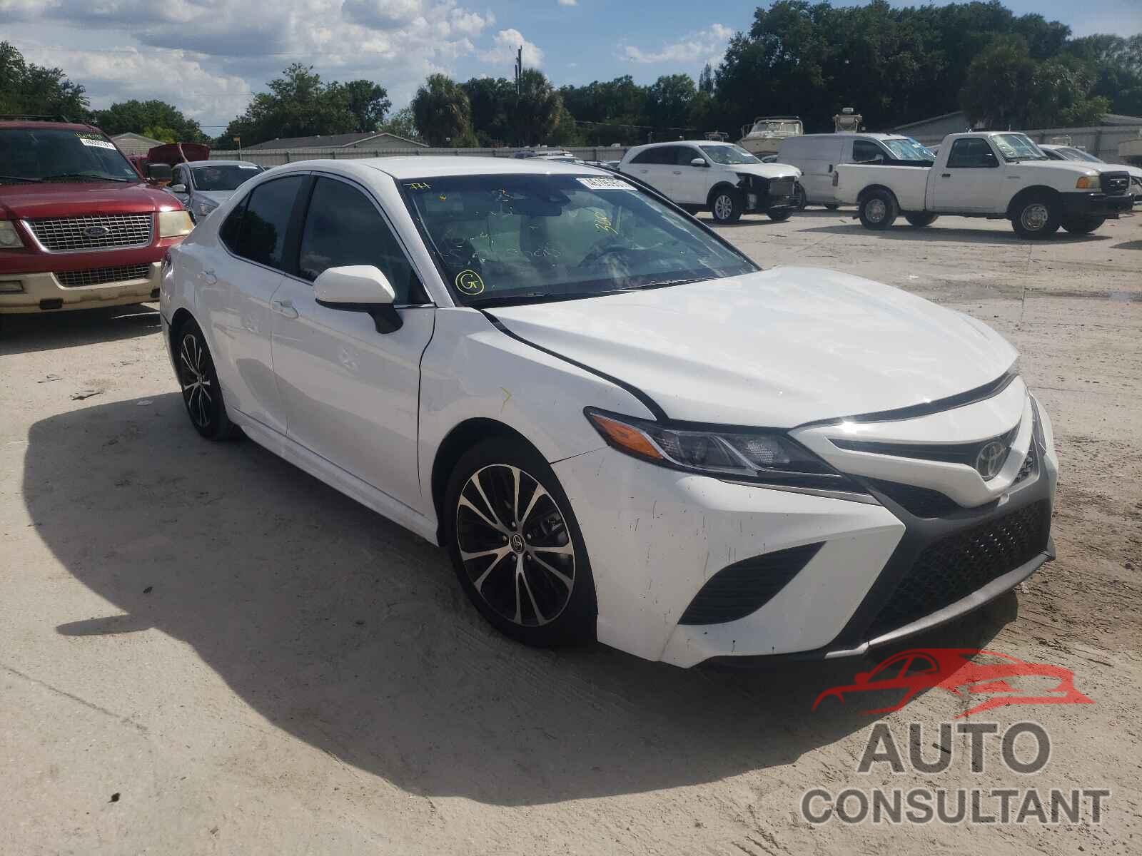 TOYOTA CAMRY 2020 - 4T1G11AK2LU983984