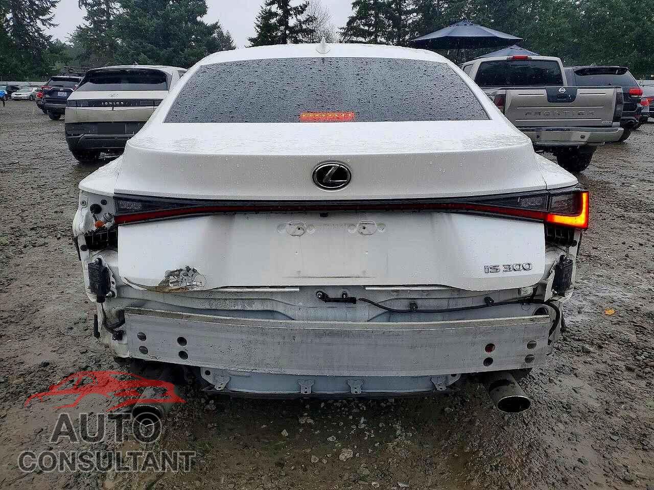 LEXUS IS 2021 - JTHAA1D2XM5110998