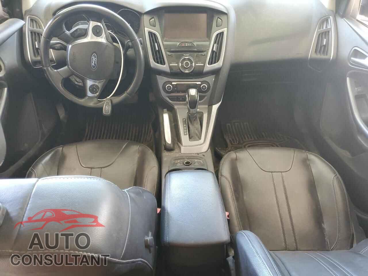 FORD FOCUS 2012 - 1FAHP3J2XCL157933