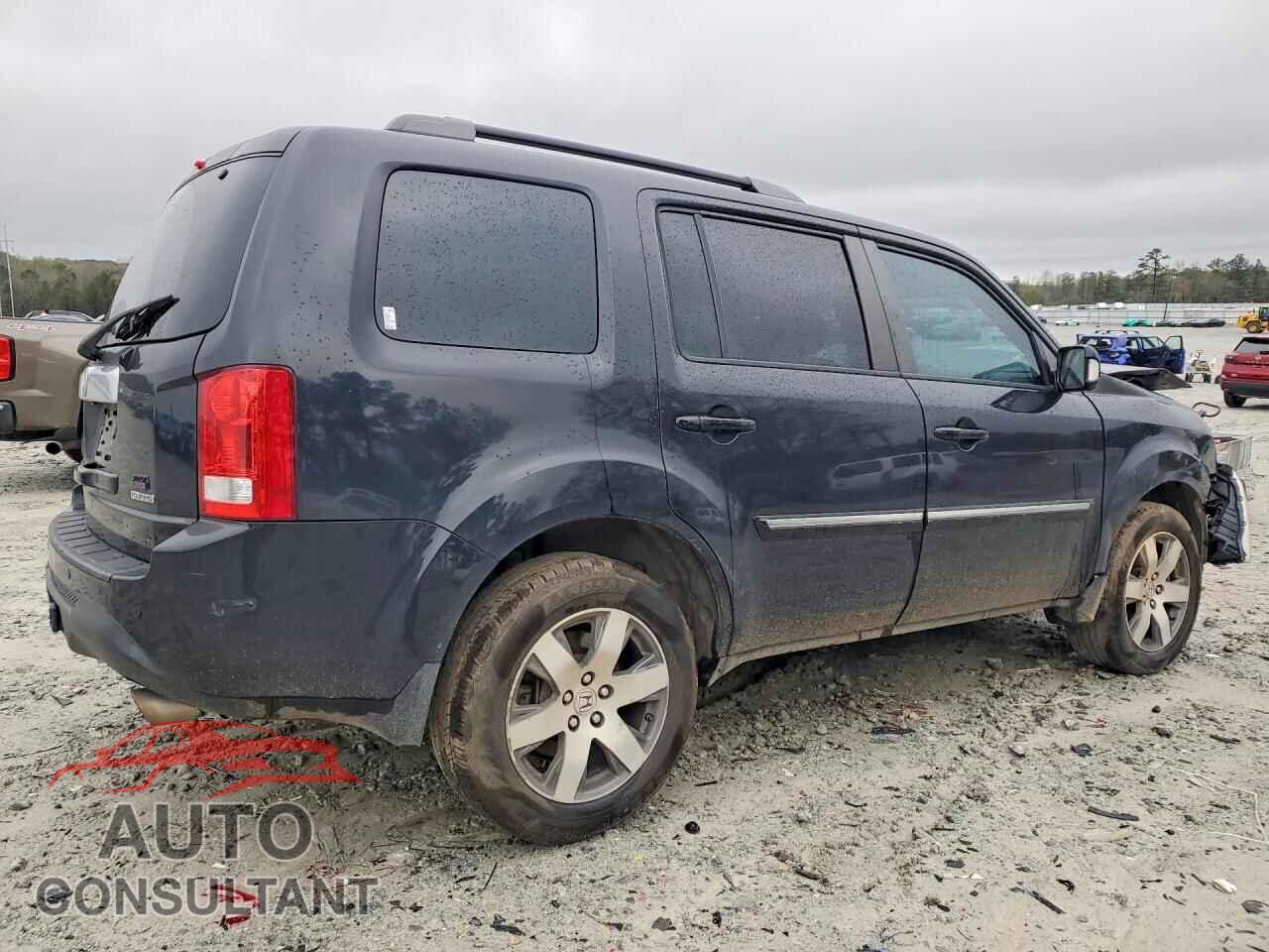 HONDA PILOT 2013 - 5FNYF3H96DB044646