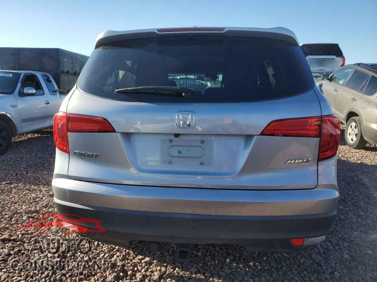 HONDA PILOT 2018 - 5FNYF6H69JB031909