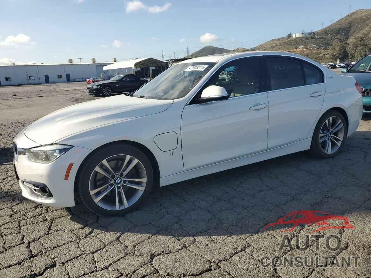 BMW 3 SERIES 2017 - WBA8E1C53HK480307