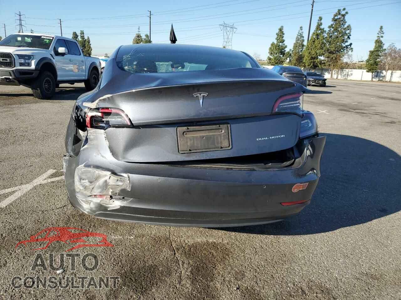 TESLA MODEL 3 2020 - 5YJ3E1EBXLF646473