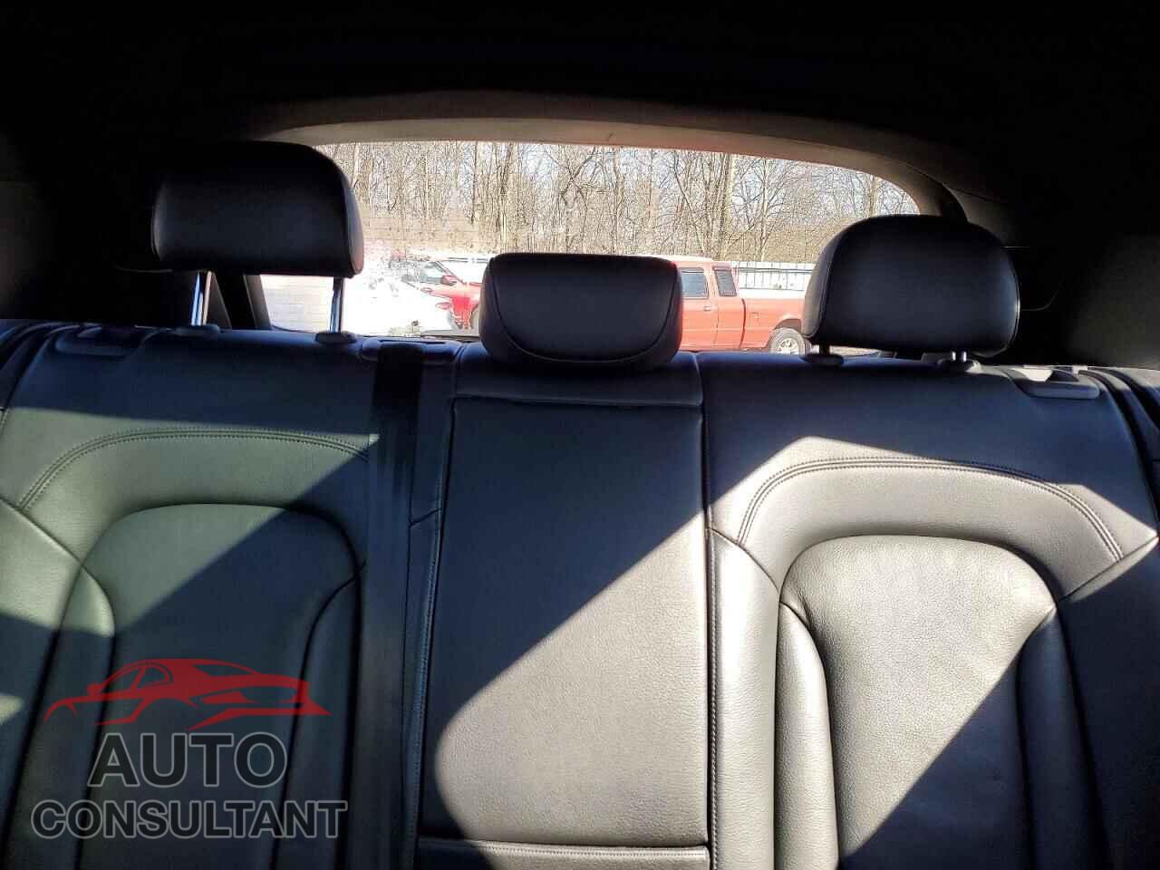 AUDI Q3 2018 - WA1BCCFS3JR017912