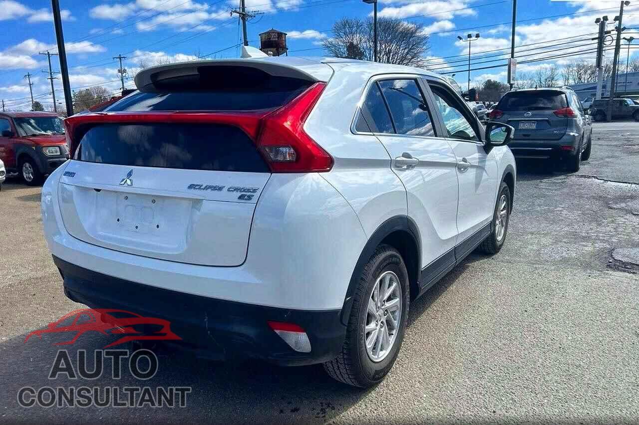 MITSUBISHI ECLIPSE 2018 - JA4AS3AA9JZ039927