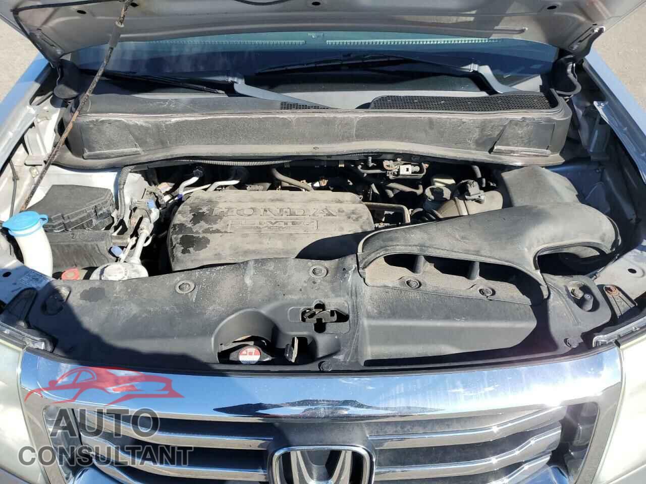 HONDA PILOT 2015 - 5FNYF4H37FB009361