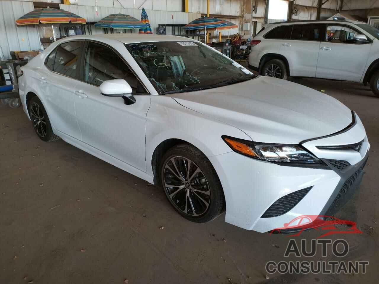 TOYOTA CAMRY 2020 - 4T1G11AK0LU379110