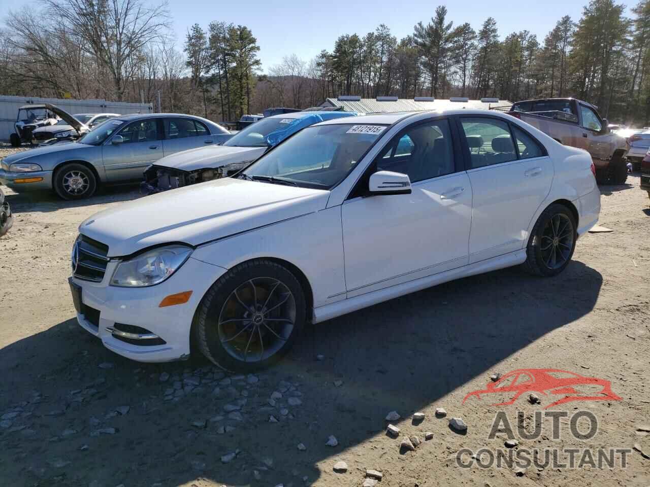 MERCEDES-BENZ C-CLASS 2013 - WDDGF8AB1DG079449